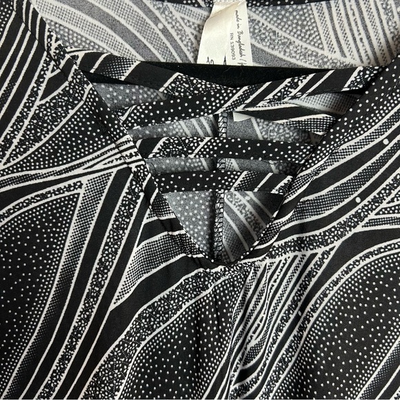 2 Dye 4 Sleeveless Black and White Maxi Dress Size Medium - Picture 10 of 13